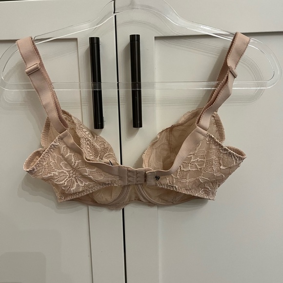Simone Perele Eden Underwire Demi Bra. Size: 34G (4D US). - Picture 3 of 8